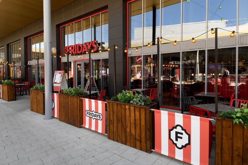 The White Rose TGI Fridays is rated at 4.2 stars according to Google reviews.