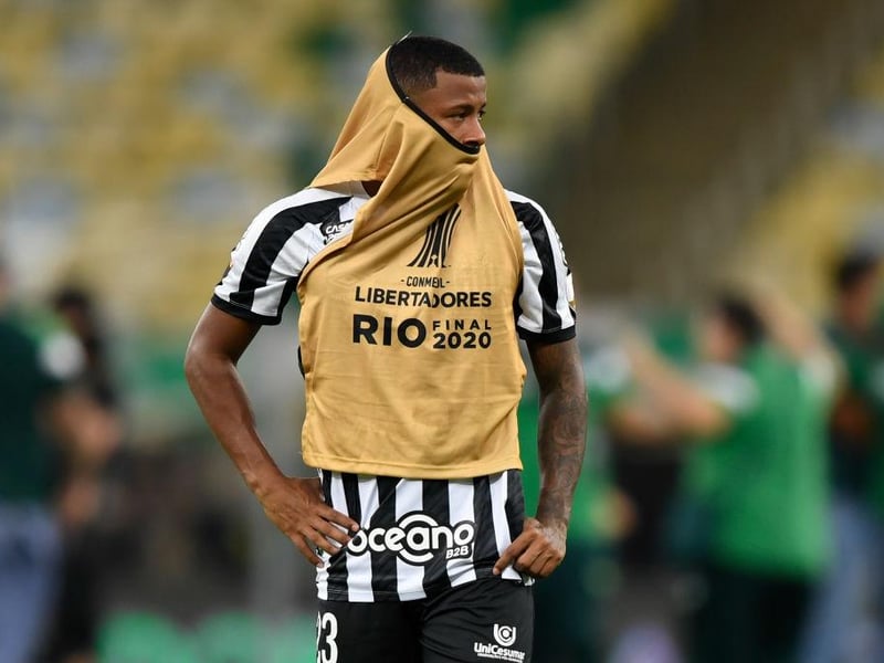 Burnley could be on the brink of signing Brazilian winger Arthur Gomes from Santos, according to a number of local sources. (Sport Witness) 

(Photo by MAURO PIMENTEL/POOL/AFP via Getty Images)