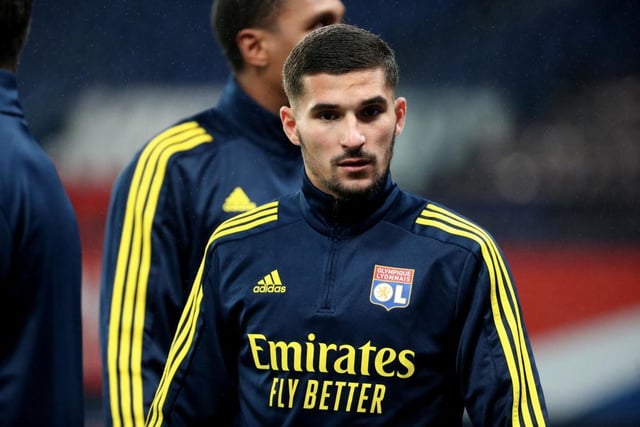 Arsenal target Houssem Aouar is attracting interest from Paris Saint-Germain with the clubs set to open talks again soon. (RMC)