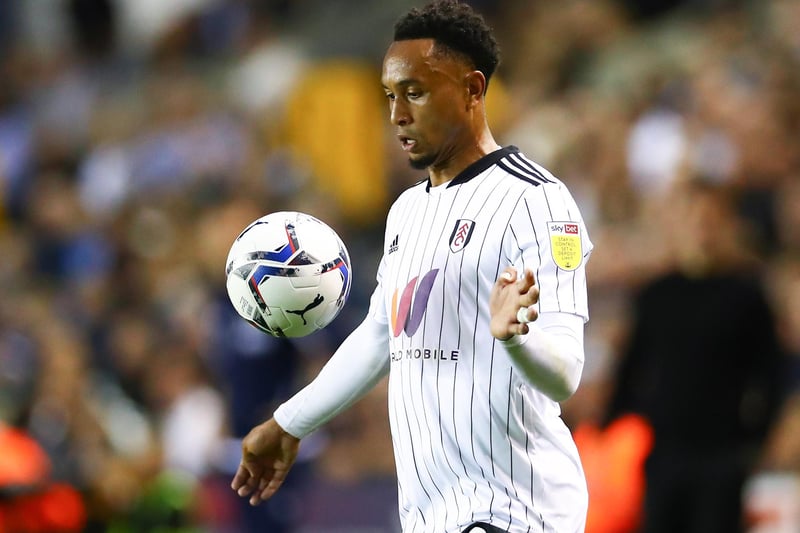 Roma are reportedly keen on bringing Fulham defender Kenny Tete to Italy in January. The full-back joined the Cottagers on a four-year deal last summer. (Football League World)