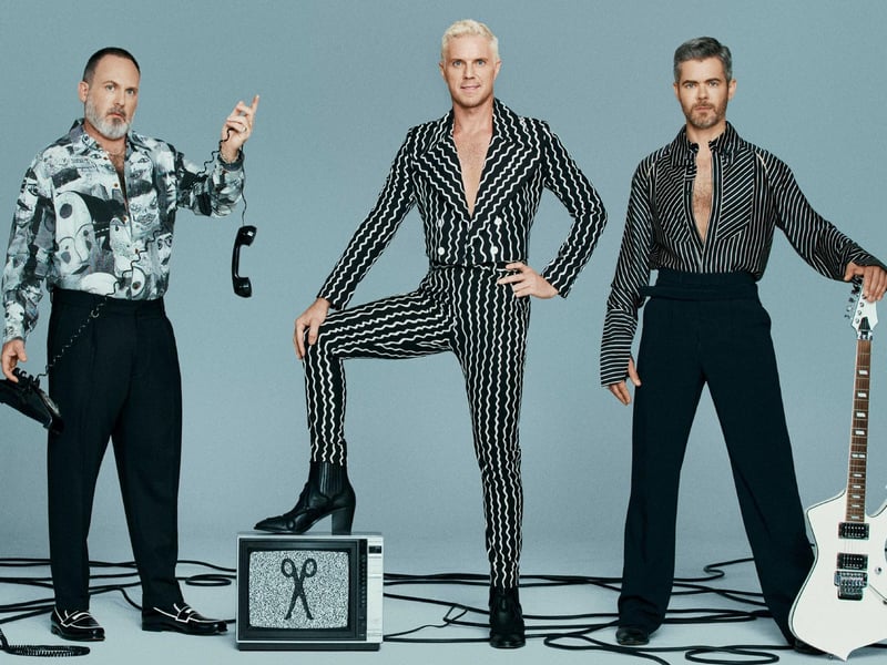 The flamboyant and energetic Scissor Sisters will bring their unique blend of glam rock, disco, and pop to the OVO Hydro. Expect a night of vibrant performances and infectious tunes.