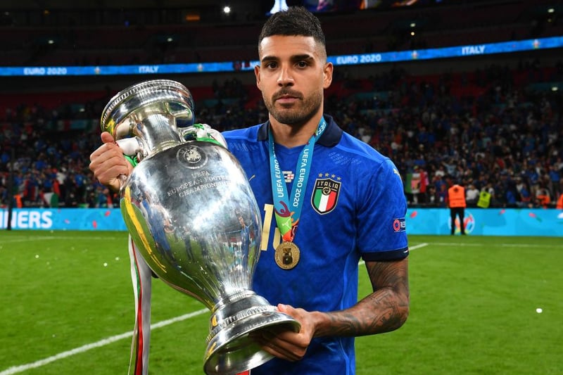 Chelsea are in talks to sell Emerson Palmieri to Lyon, potentially boosting Burnley's chances of signing current Lyon star Maxwel Cornet. (Sky Sports)

 (Photo by Claudio Villa/Getty Images)