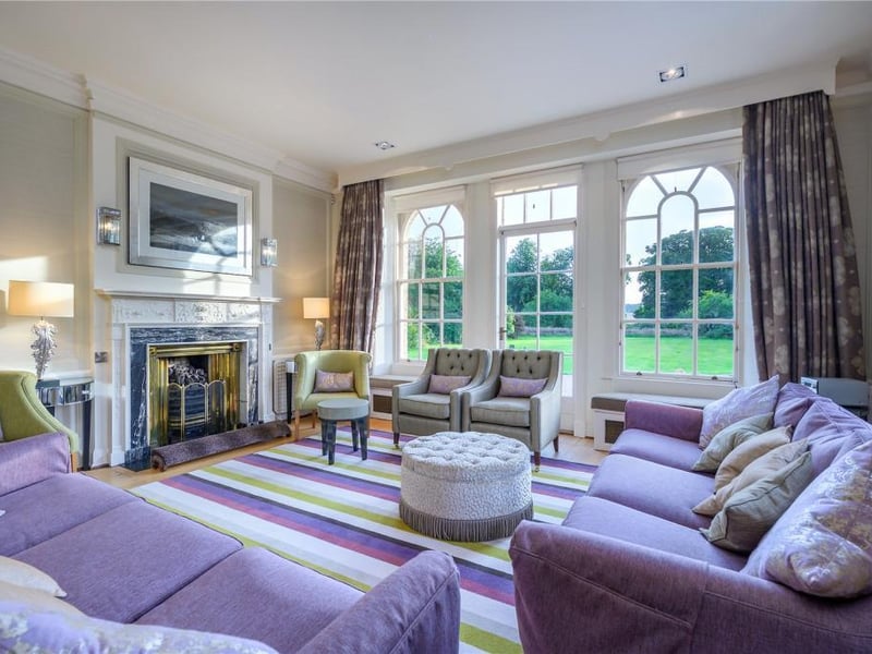 Drawing room sitting area.