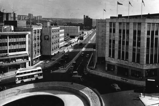 The infamous Hole in the Road was  built in 1967. The main feature was a kind of giant oculus through a curved roof in the middle of the busy roundabout, exposing the underpass network.