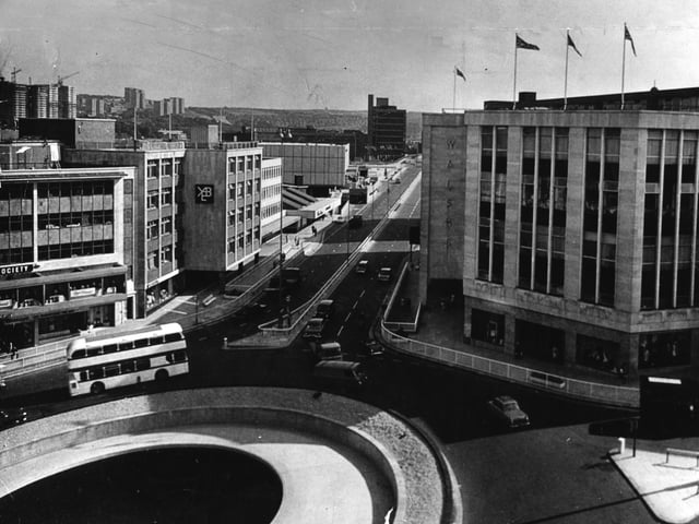 The infamous Hole in the Road was  built in 1967. The main feature was a kind of giant oculus through a curved roof in the middle of the busy roundabout, exposing the underpass network.