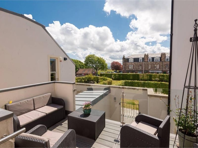 Roof terrace.