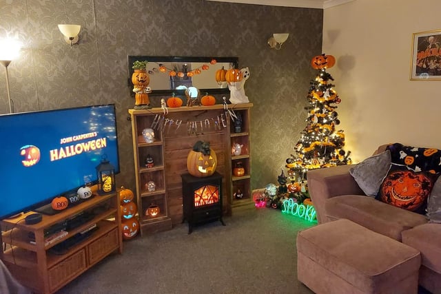 A perfect display if you're embracing all things Halloween!