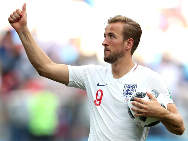 Spurs chairman Daniel Levy is willing to sell Harry Kane to Manchester United. For £200m. The White Hart Lane club are conscious of financial issues while the player is said to have gone off message. (Daily Mail)