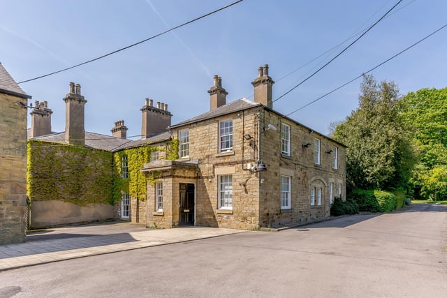 The property includes a small area of woodland and an open paddock, while an additional driveway provides further to the hamlet of Hoober itself.