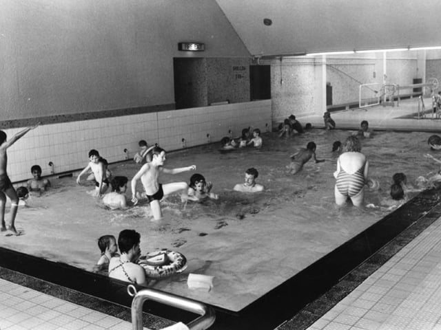 Sheaf Valley Swimming Baths, on Harmer Lane, Sheffield, in August 1985