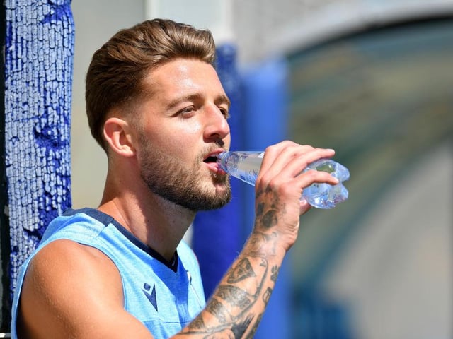 Chelsea, Manchester United and Tottenham are all interested in Lazio midfielder Sergej Milinkovic-Savic, who has an asking price of around £80m. (Daily Mail)