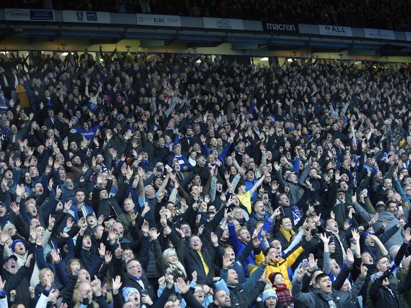 Over 33.000 at Hillsborough Pic Steve Ellis