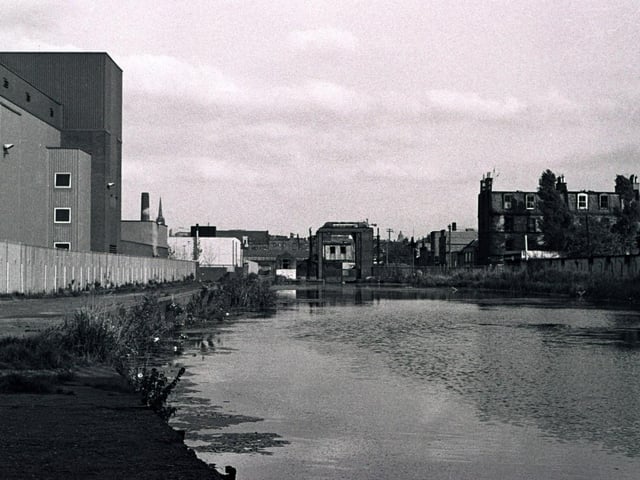 The Union Canal and Leamington Lift Bridge.