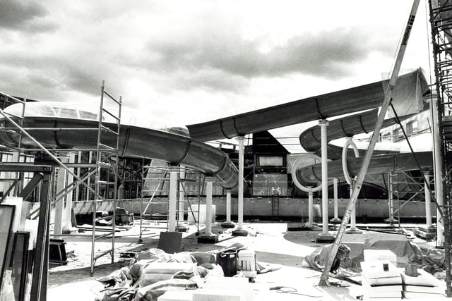Constructing the flumes for the Ponds Forge swimming pool in August 1990