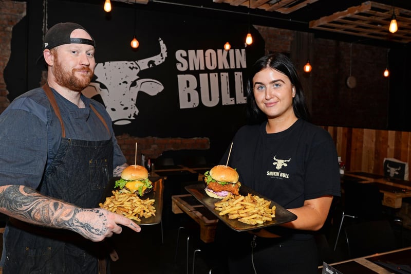 Smokin Bull Burger and Grill at Steelyard Kelham has a 4.5 out of 5 star rating, with 257 reviews on Google. One customer wrote: "Fun atmosphere, quirky menu and friendly staff!"