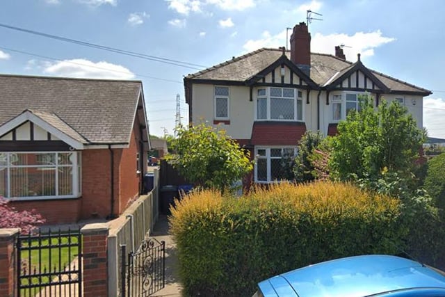 Viewed 1166 times over the last 30 days. This three bedroom semi-detached house has "spacious rooms" and a kitchen diner. Marketed by Housesimple, 0113 482 9379.