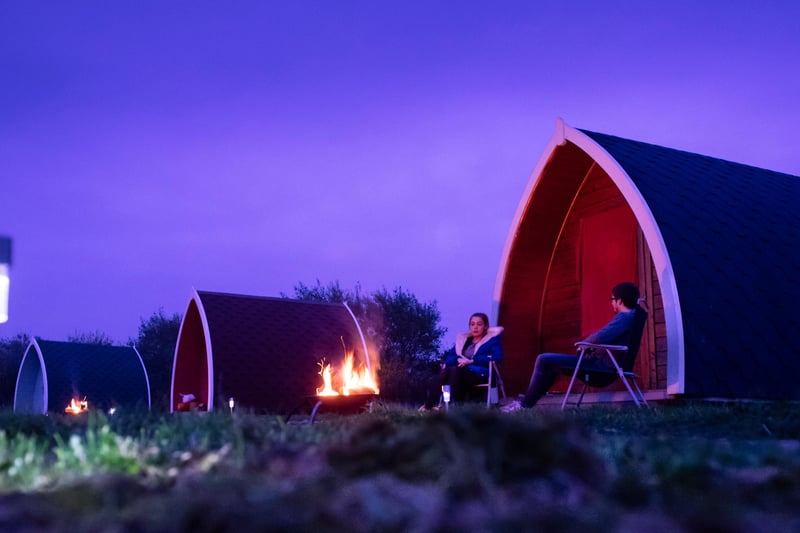 Popular amongst families and couples, guests at Stanley Villa Farm can enjoy cosy camping pods, sizzling barbecues, and roaring campfires at night. Family-run, the site is situated 15 minutes from Blackpool and has two fishing lakes for carp.
