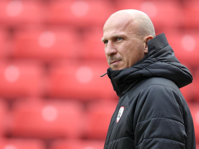 An agreement has been reached for Barnsley manager Gerhard Struber to join New York Red Bulls on a three-year contract. A reported €2m (£1.8m) fee has been arranged to bring Struber to America. (SkyAustria)
