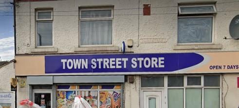 Town Street Store, Town Street, Pinxton was inspected on October 28, 2020.