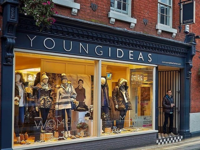This is a high-end unisex store featuring distinctive Bohemian fashion and names including Boss, Paul Smith, Diane Von Furstenberg, and Jimmy Choo. Whilst not personally a fan of designer clothes, I love that they have some of my favourite smellies including L’occitane and Neom all under one quaint little roof. Great for Christmas presents and they also do online delivery.
Visit: 10 St. John Street, Ashbourne, DE6 1GH. Tel: 01335 342095