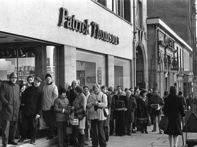 Fans of American singer Perry Como queue outside Patrick Thomsons department store in the High Street for tickets to his Edinburgh concert in January 1975.
Patrick Thomson's closed down in 1976