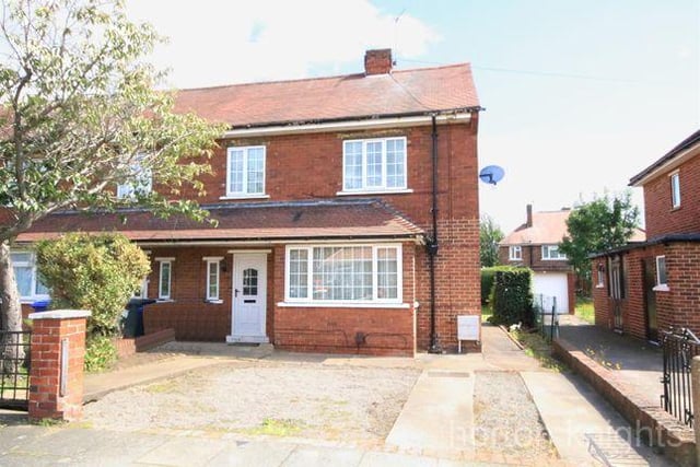 Viewed 1466 times in last 30 days, this three bedroom end terrace has South facing gardens. Marketed by Horton Knights Estate Agent, 01302 977850.