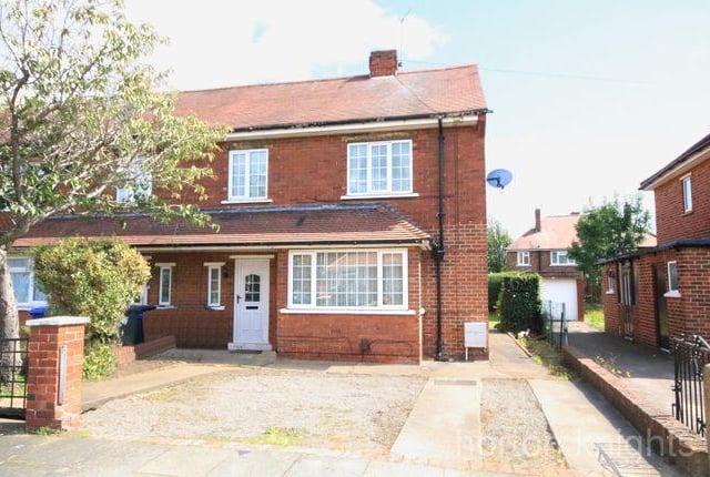 Viewed 1466 times in last 30 days, this three bedroom end terrace has South facing gardens. Marketed by Horton Knights Estate Agent, 01302 977850.