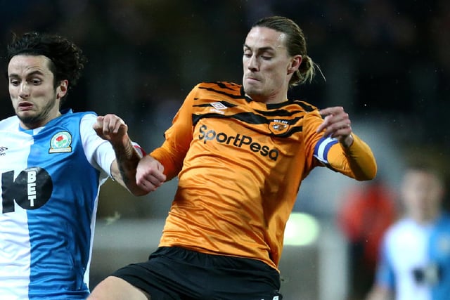 The former Hull captain remains a free agent after leaving the Tigers during the summer. Irvine's got plenty of Championship experience under his belt and has been keeping himself fit by training with Oldham. However, he likely wouldn't be cheap and would be short of match sharpness.