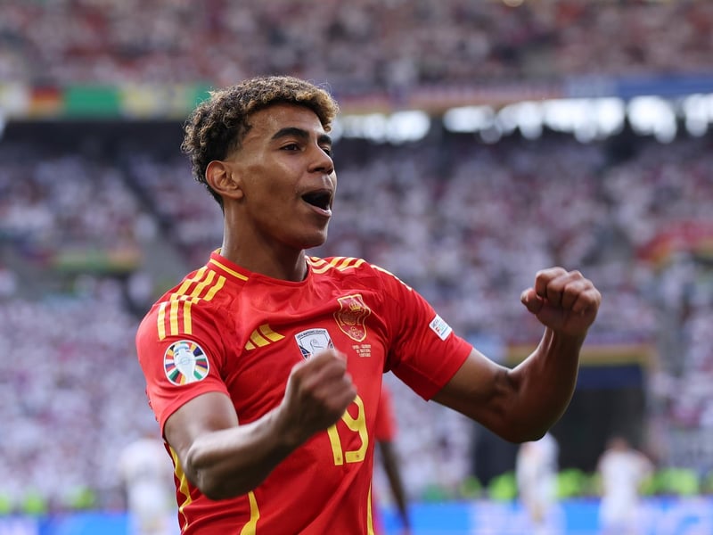 The breakout star of Euro 2024, 17-year-old Yamal has won a major tournament before being legally old enough to order a pint! With an average rating of 7.75, the wide forward was the highest rated attacker at the Euros.