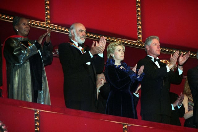 WASHINGTON  Kennedy Center Honorees, US dancer Judith Jamison and Scottish actor Sean Connery, applaud with First Lady Hillary Clinton and US President Bill Clinton after the singing of the National Anthem at the Kennedy Center 05 December 1999 in Washington, DC.  Jamison, Connery and three other performers were honored during the ceremony. 