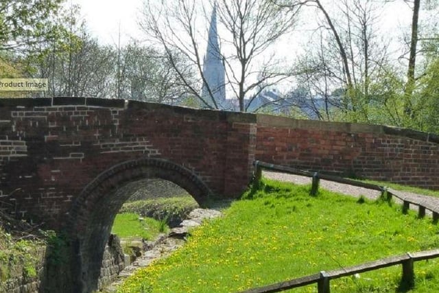 The Cuckoo Way is the Chesterfield Canal Towpath and the full route runs for 46 miles from Chesterfield to West Stockwith and the River Trent.