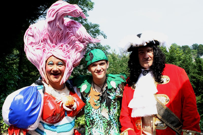 Derby Panto cast launch peter Pan at Matlock Bath's Gullivers Kingdom in 2012