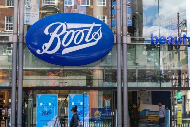 Boots is calling for temporary Christmas Customer Advisors in Edinburgh, with the potential of it turning into a permanent role. You will be helping out customers in store and will be paid weekly, one week in arrears. Apply via reed.co.uk