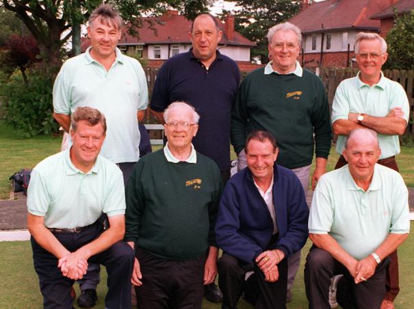 The 1997 Dupont A Bowls Team at the hall.