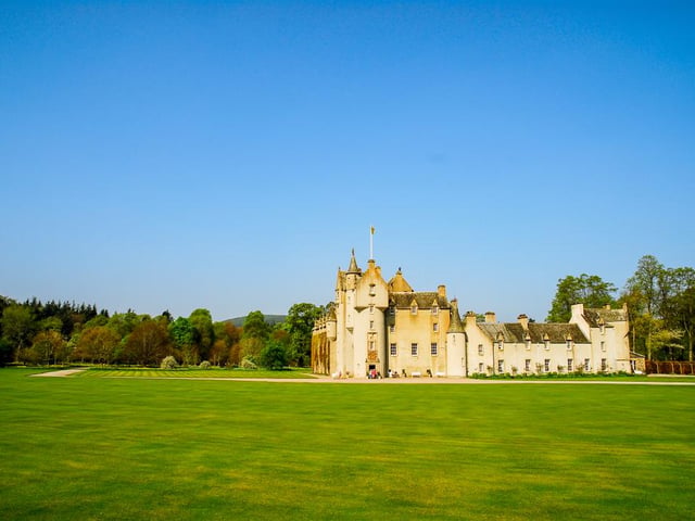 The grounds of the historic Ballindoch Castle are a great place to saunter round, soaking up the explosion of colour and perfume in the gardens during autumn (Photo: Shutterstock)