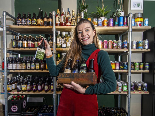 Sophie Wood opened speciality bottle shop Banner Hops on Ecclesall Road South the day before the second national lockdown began in England. The shop sells regional drinks including local ales, craft beers, and a selection of gins from Yorkshire and Derbyshire, as well as beers from European countries including Belgium, Germany, Holland and Spain.
