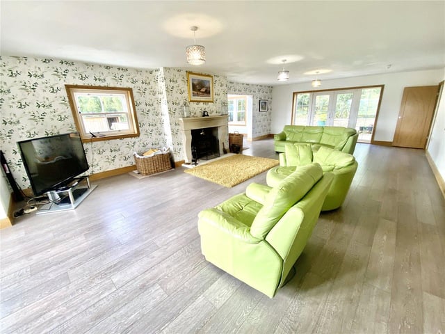 Lounge.