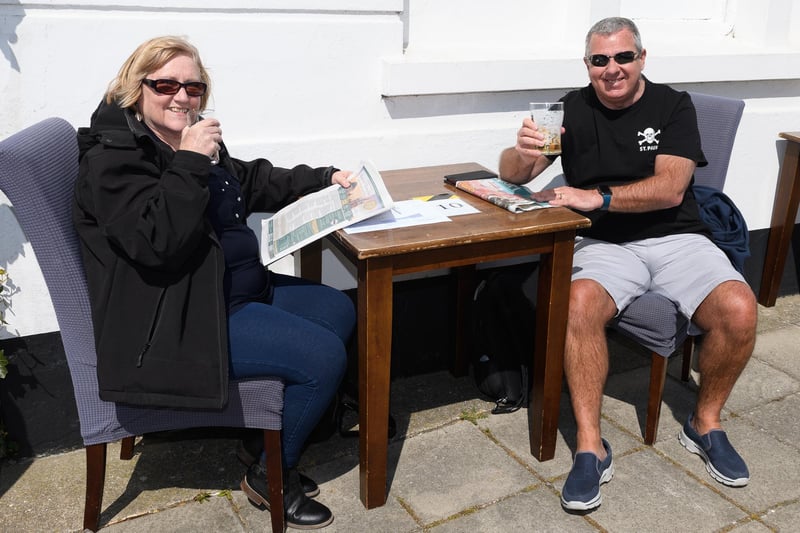 Pictured is: Kim and James Whyte enjoy a drink outside the Anglesey Hotel, Alverstoke.

Picture: Keith Woodland (240421-1)