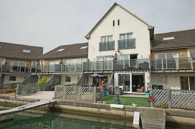 Three bed town house. Bryher Island, Port Solent.
£510,000
Agent: Marina & Hampshire Life Homes - 02392 299021