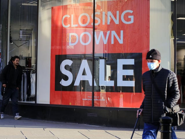 Doncaster enters tier 3 restrictions as the 2nd lockdown ends with shops reopening. Peacock's closing down sale. Picture: Chris Etchells