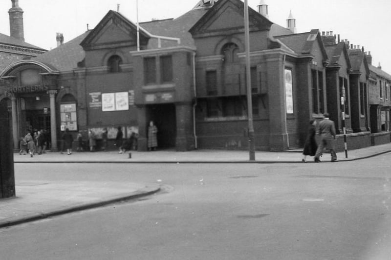 Northerns Cinema in York Road, seen here in 1960, stood on the junction of Villiers Street where the Central Library is now. Photo : Hartlepool Museum Service.