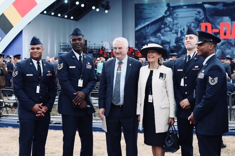 Portsmouth City Council leader Gerald Vernon-Jackson with US Air Force.Picture: Chris Moorhouse