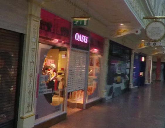 Oasis will permanently close all of its stores and online shopping.