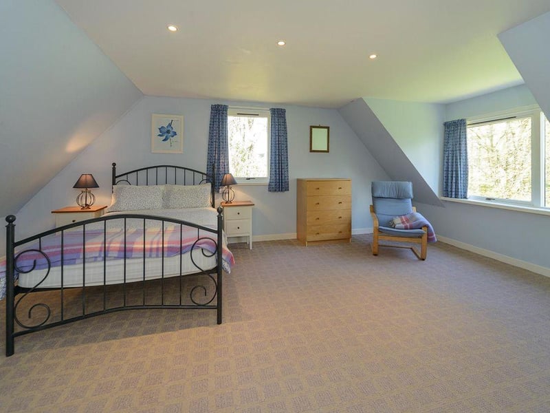 Laundry Cottage - bedroom.