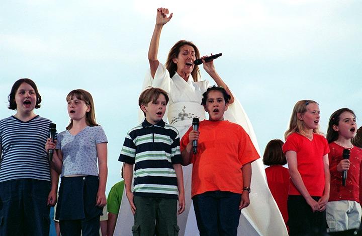 Celine Dion performing at Don Valley Stadium with the Sheffield Children's Choir, July 7, 1999