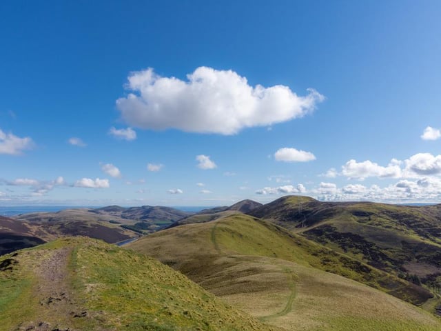 The Pentland Hills sit to the south of Edinburgh and provide a variety of excellent hilly walks, from the lofty heights of Allermuir Hill, to ridge-walking along Carnethy Hill, Scald Law and the Kips.