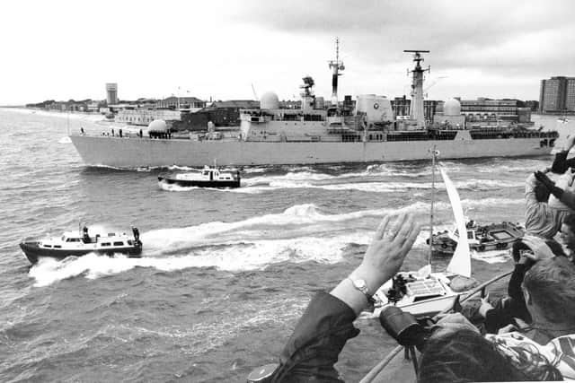 HMS Southampton steams past the Round Tower on her way to the South Atlantic on June 18, 1982. The News PP4135