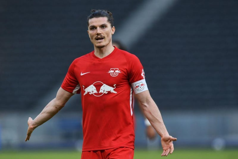 Manchester United have joined Tottenham and Liverpool in the race for RB Leipzig captain Marcel Sabitzer, who has made it clear to the Bundesliga club that he wants to leave this summer. (Bild via The Sun)
