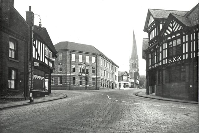 St Mary's Gate in the 1930s, with cobbled streets. Photo: Chesterfield Library\Chesterfield Borough Council.