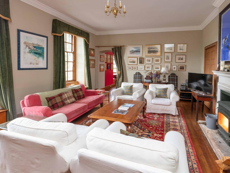 Sitting room.